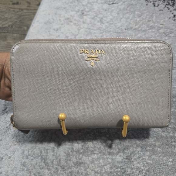 Prada Saffiano Zip-Round Wallet - Picture 1 of 9